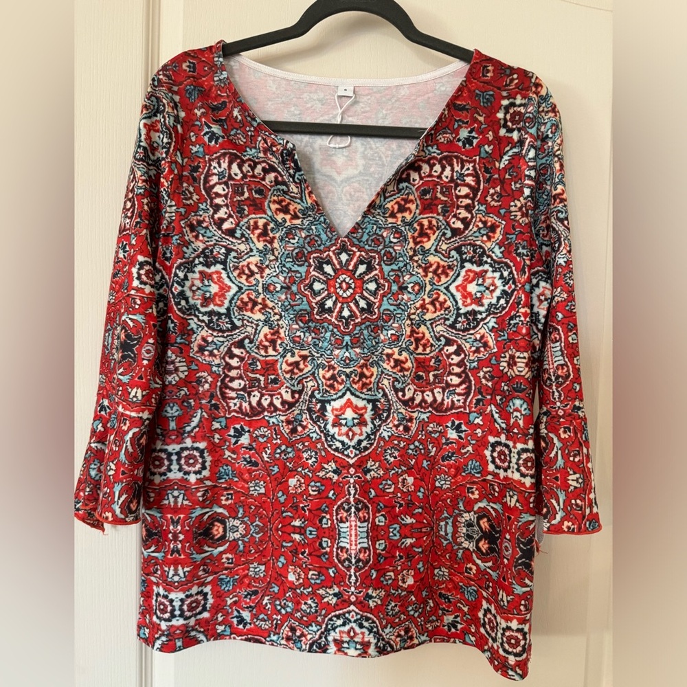 Women’s 3/4 Sleeve, Size Small